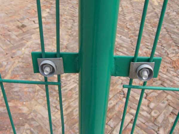 雙邊絲護欄網 - 安平縣全昊金屬(shǔ)絲(sī)網制品有限公司圖片2