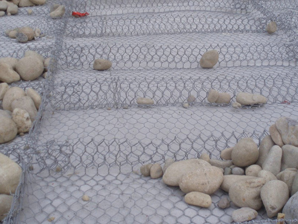 雷諾護墊 - 安平縣全昊金屬(shǔ)絲(sī)網制品有限公司圖片5